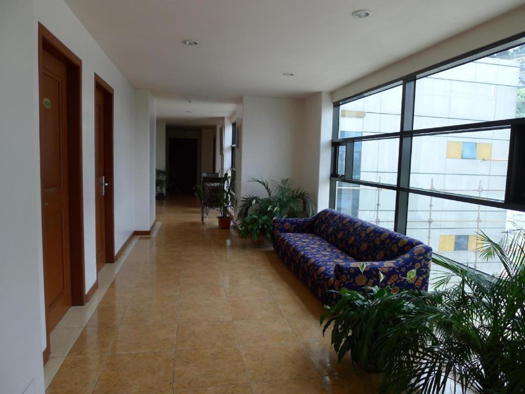 Hotel Cosmopolitan Baguio City Esterno foto
